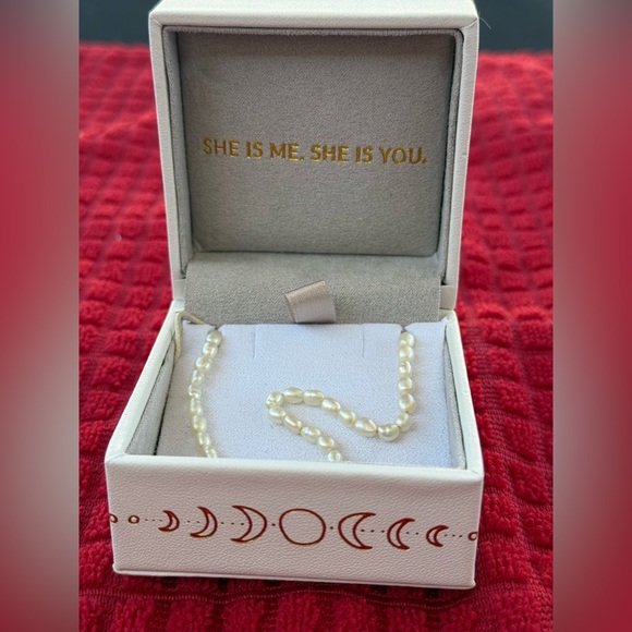 Arms Of Eve Romeo Choker in Gold - Picture 6 of 6